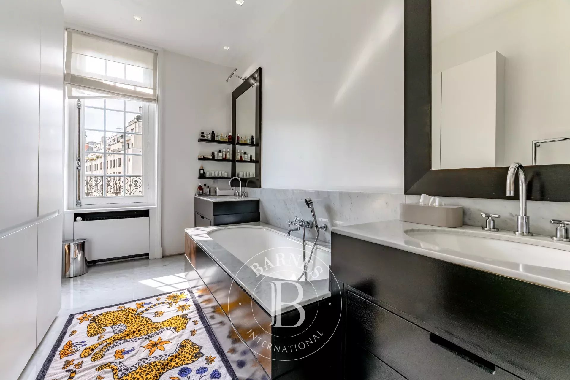 Paris  - Apartment 3 Bedrooms - picture 11