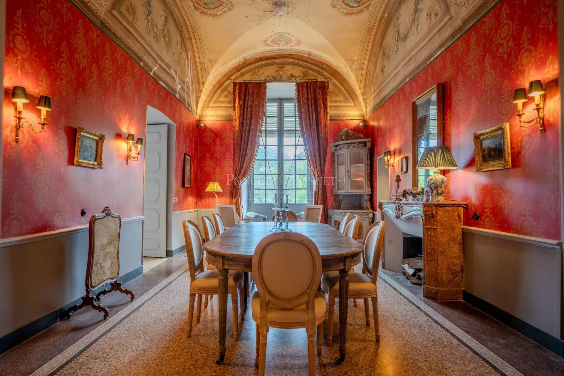 22 Bedroom Chateau's Image 12