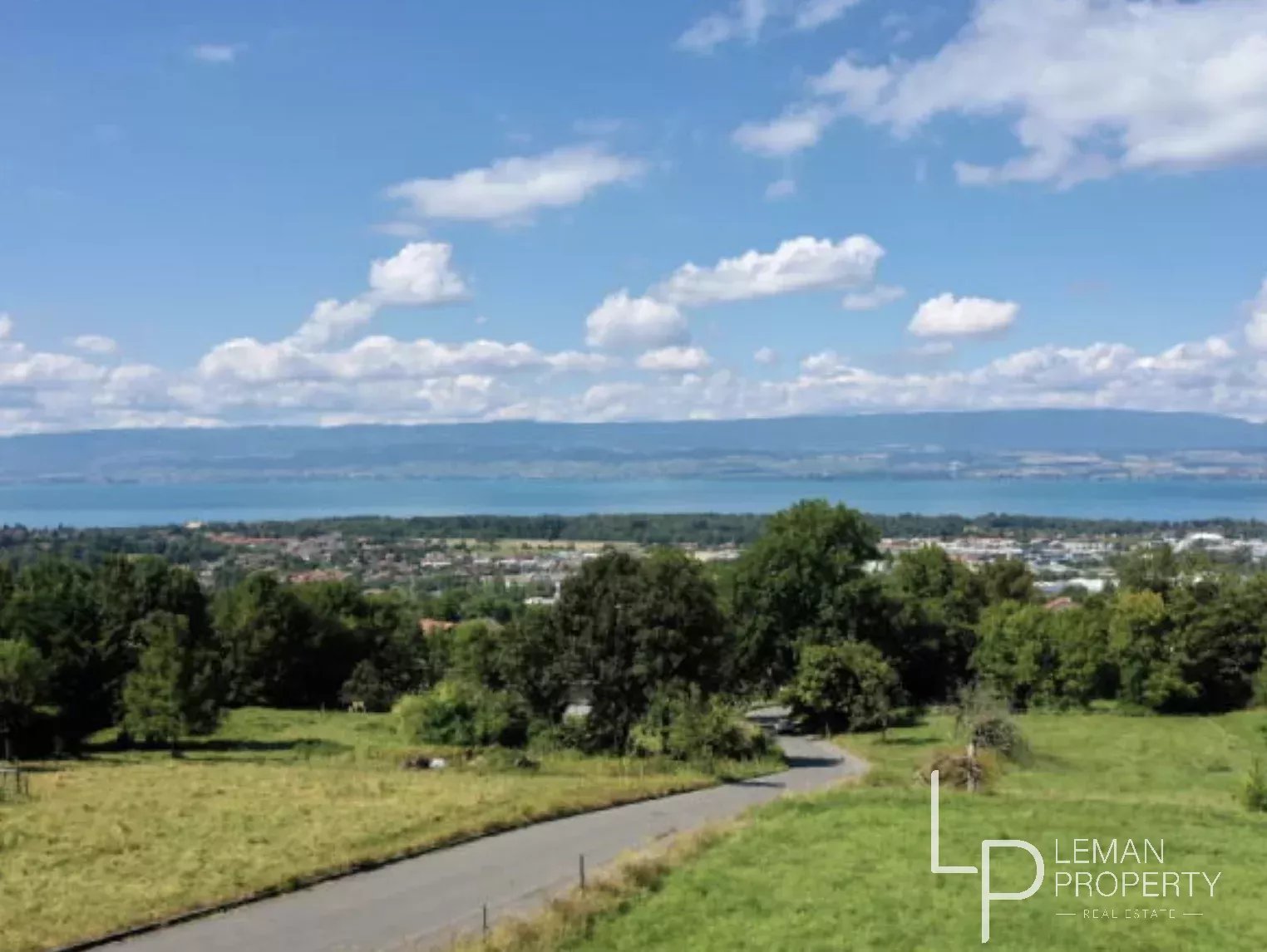 Appartement T4 en attique vue lac - Marin