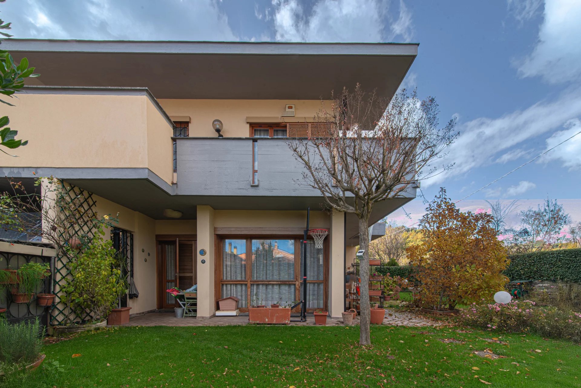 Renovated Villa with garden and view