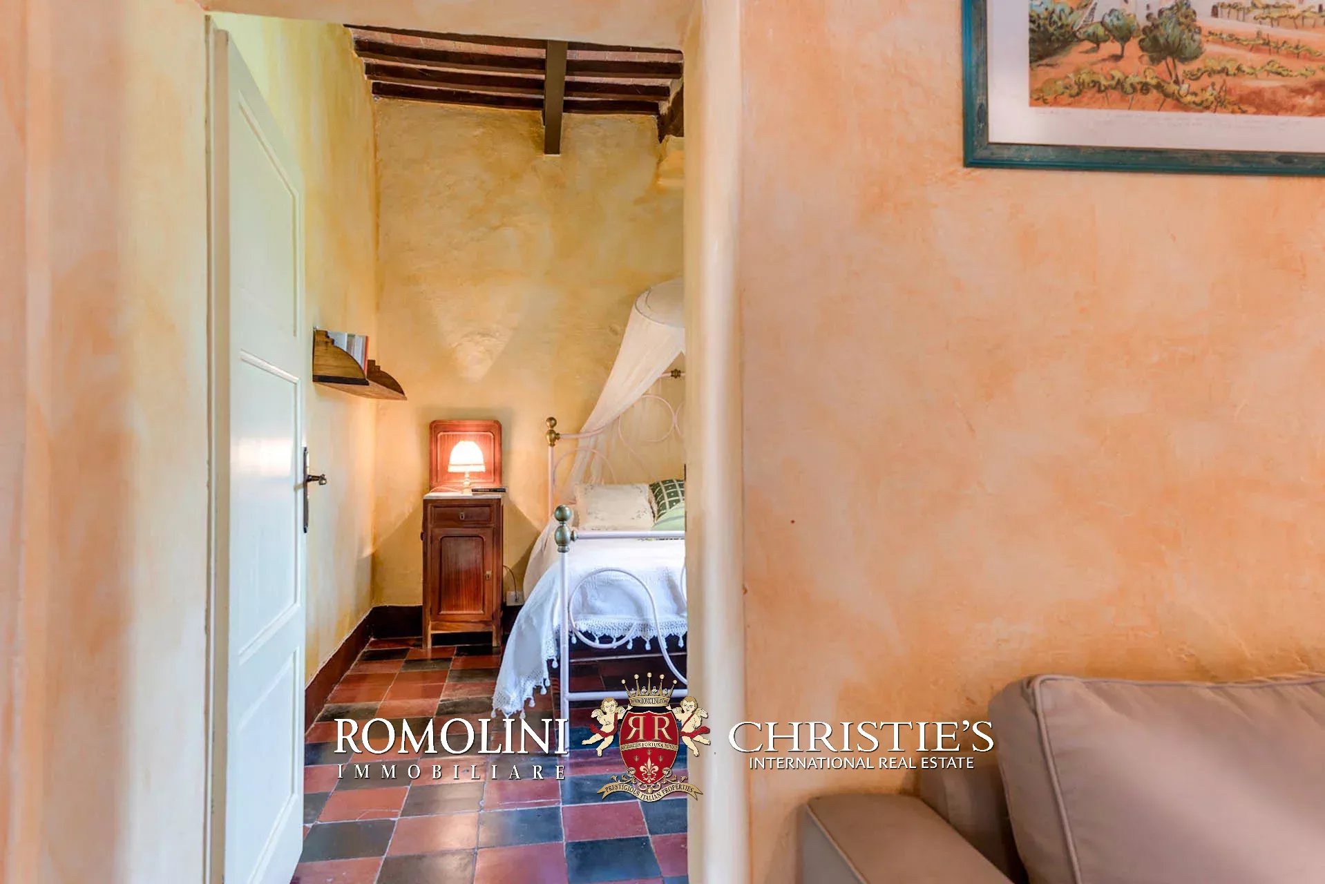18 Bedroom Villa/Townhouse's Image 61