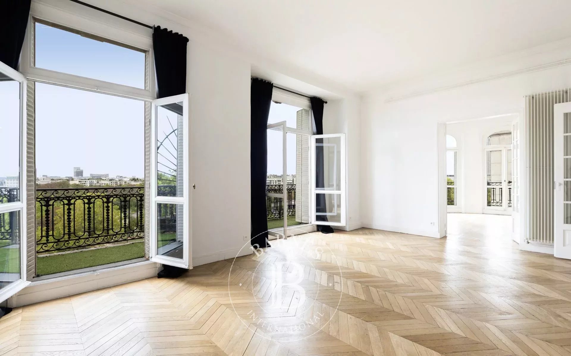 Paris 16e - 205m² - 6p. - 4ch.