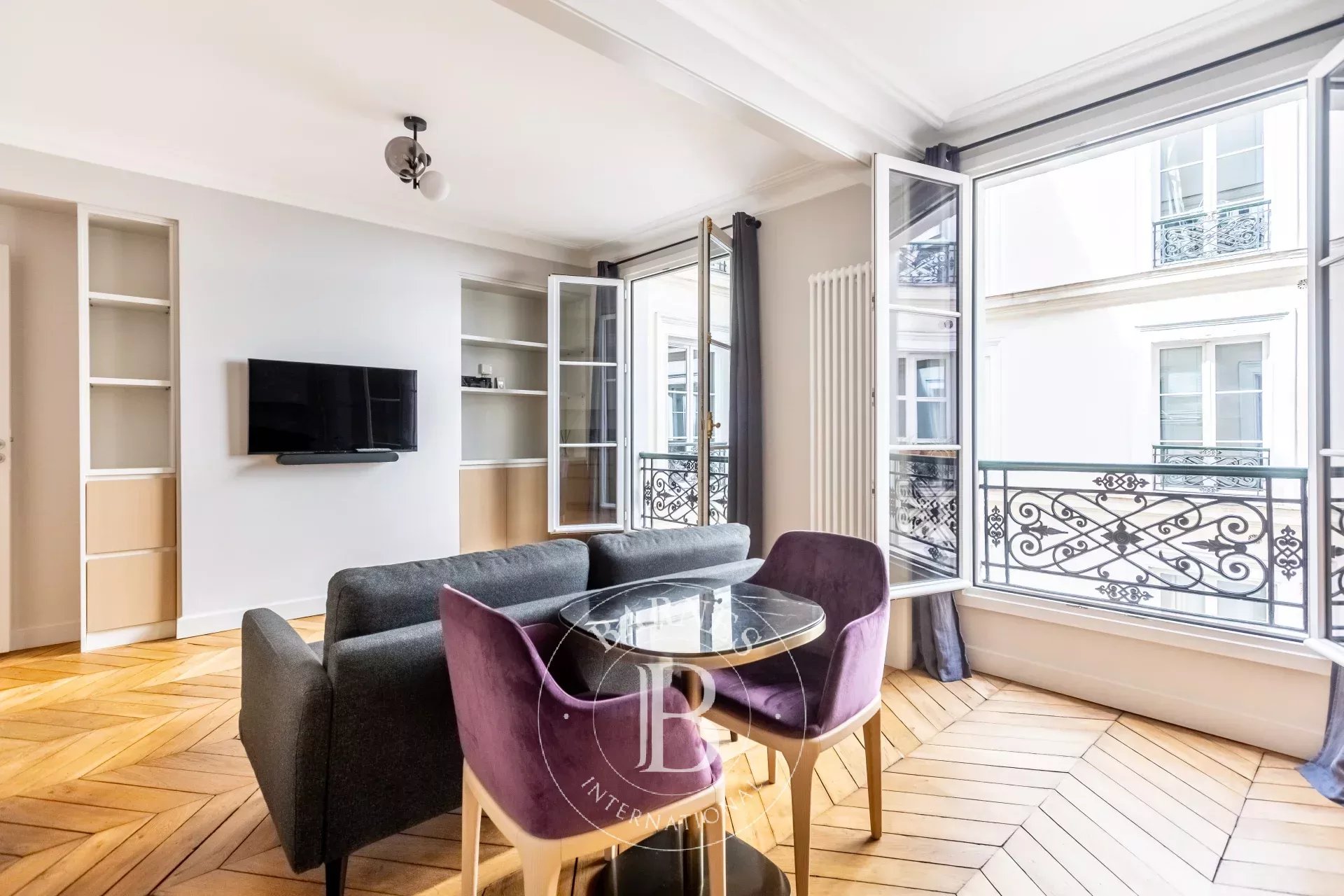 Appartement Paris 75001  -  ref 87094563 (picture 2)
