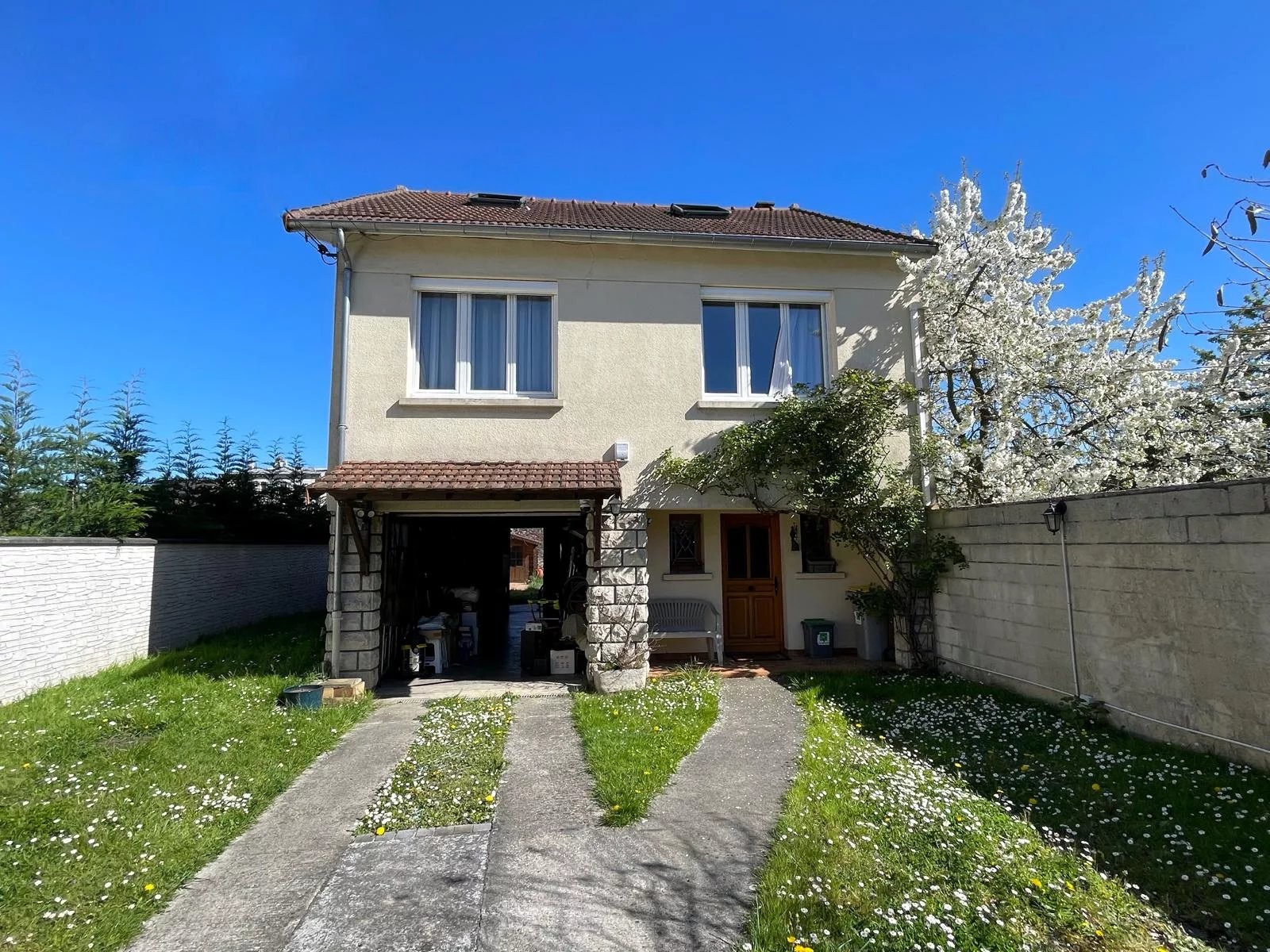 MONTFERMEIL LES COUDREAUX