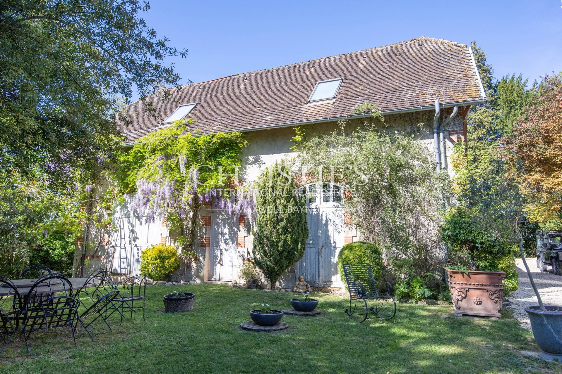 10 Bedroom Chateau's Image 19
