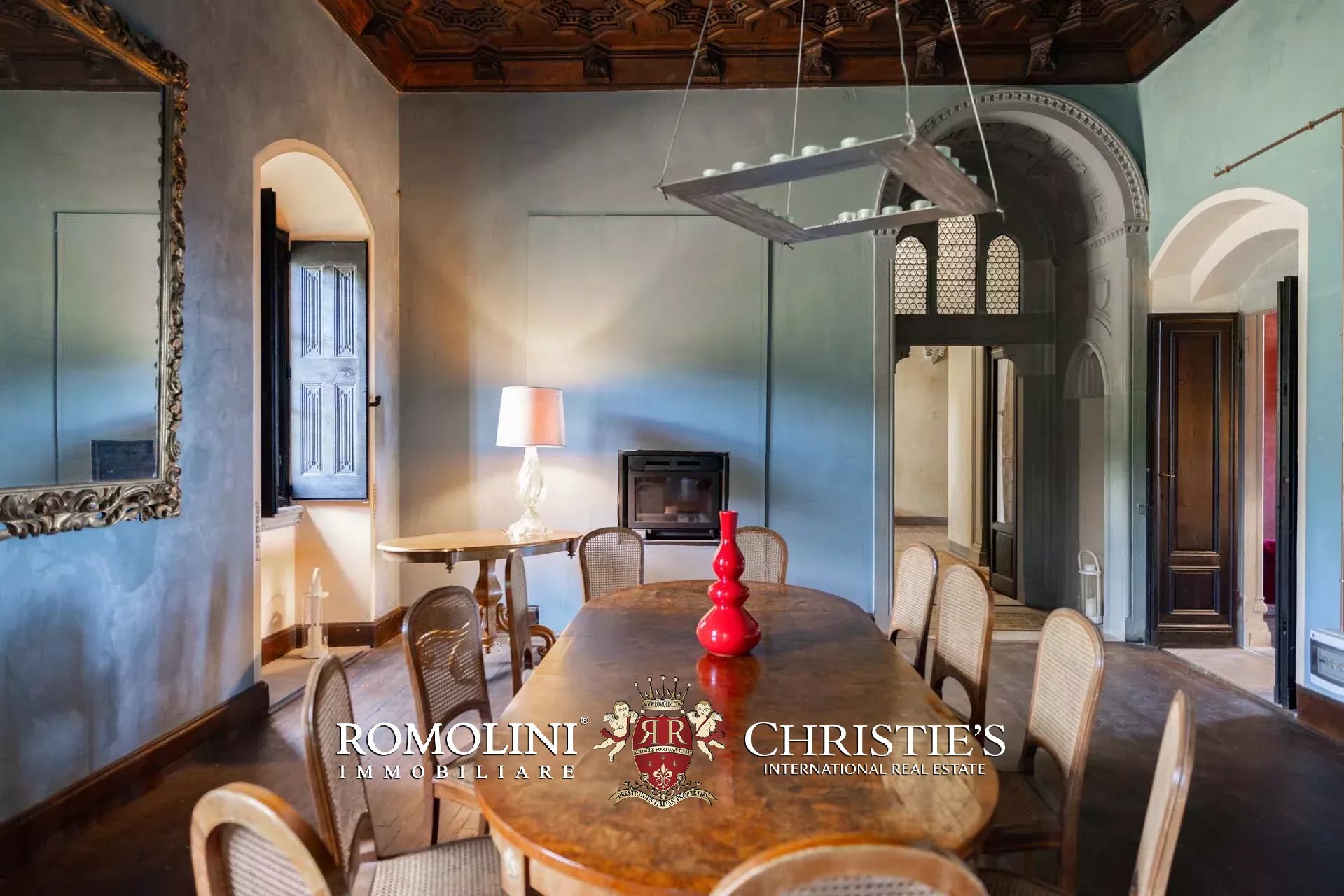 35 Bedroom Chateau's Image 21