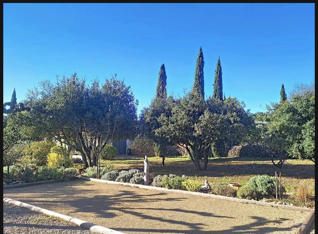 COTIGNAC CHARMING TRADITIONAL VILLA ON ONE STOREY