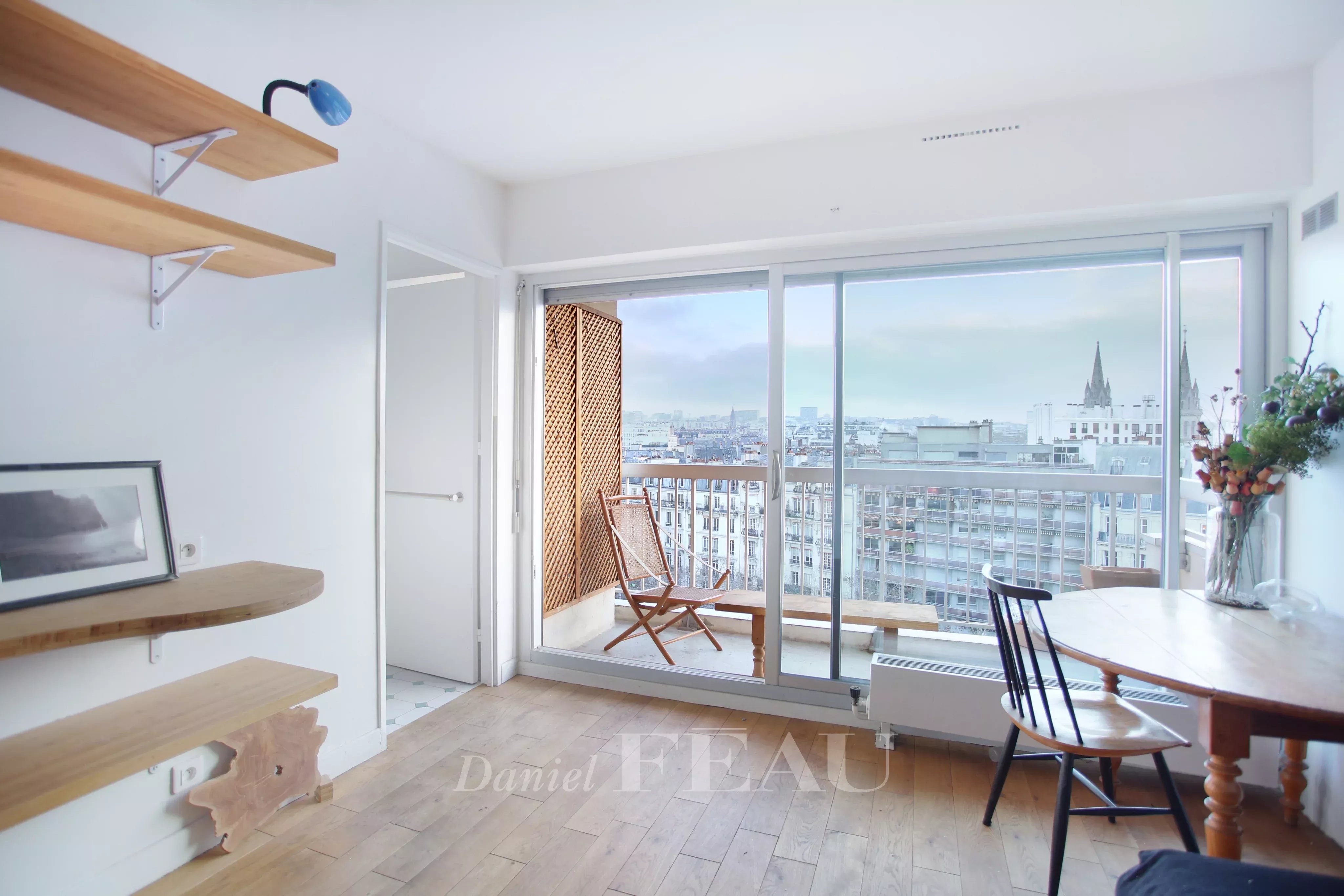 Sale Apartment Paris 11th