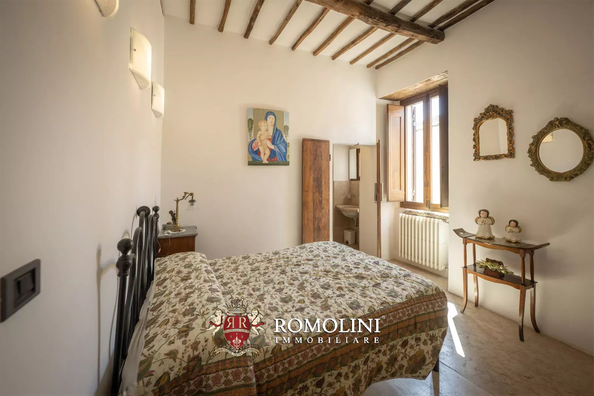 5 Bedroom Villa/Townhouse's Image 31