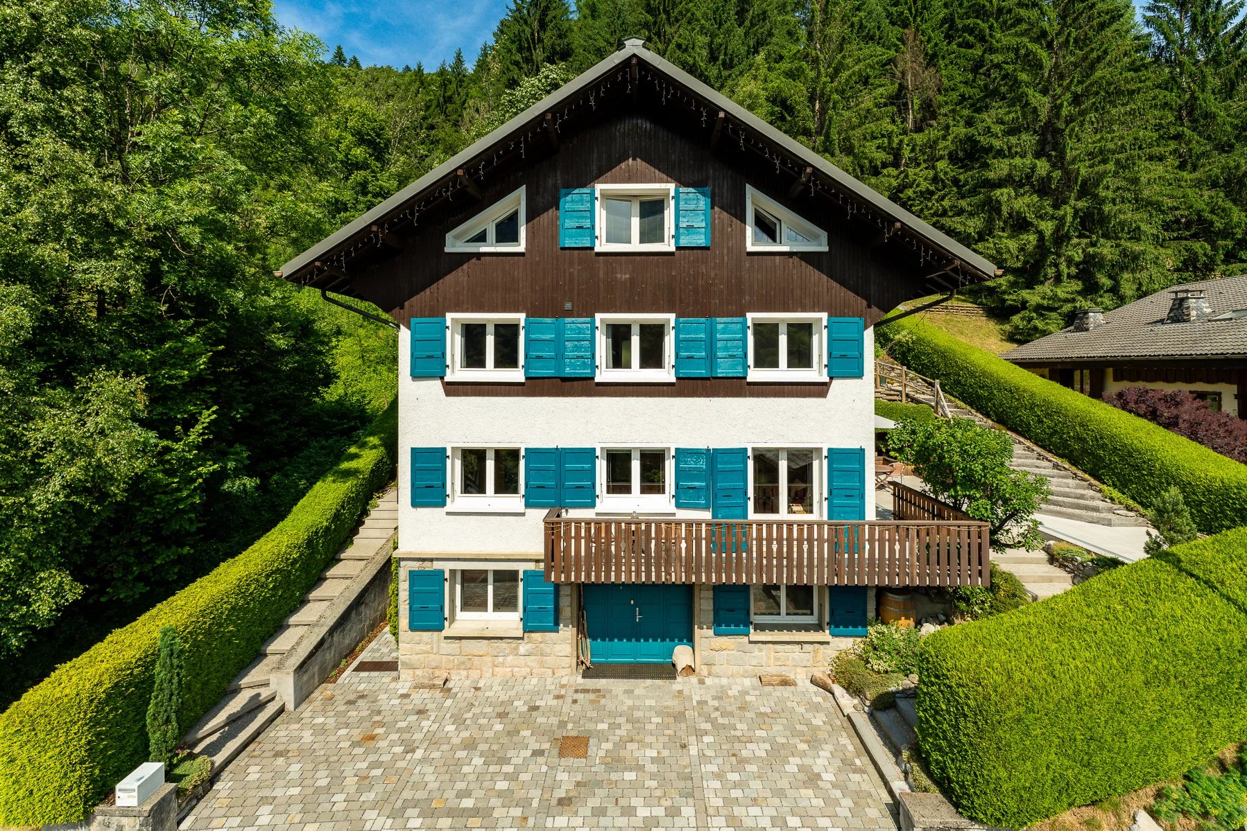 SAINT-JEAN-D'AULPS - A 7-bedroom chalet close to the centre of St Jean d'Aulps Accommodation in Chamonix