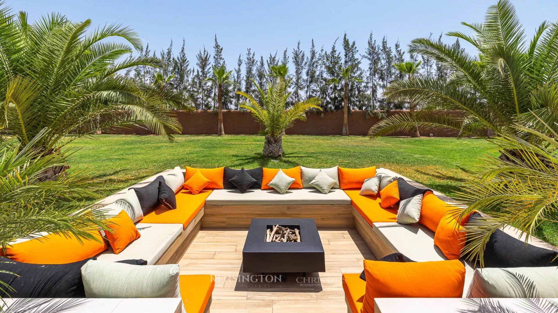 8 Bedroom Villa/Townhouse's Image 19