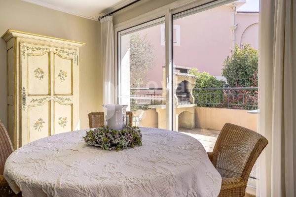 FOR SALE VILLA - ROYAL MOUGINS GOLF — photo 7