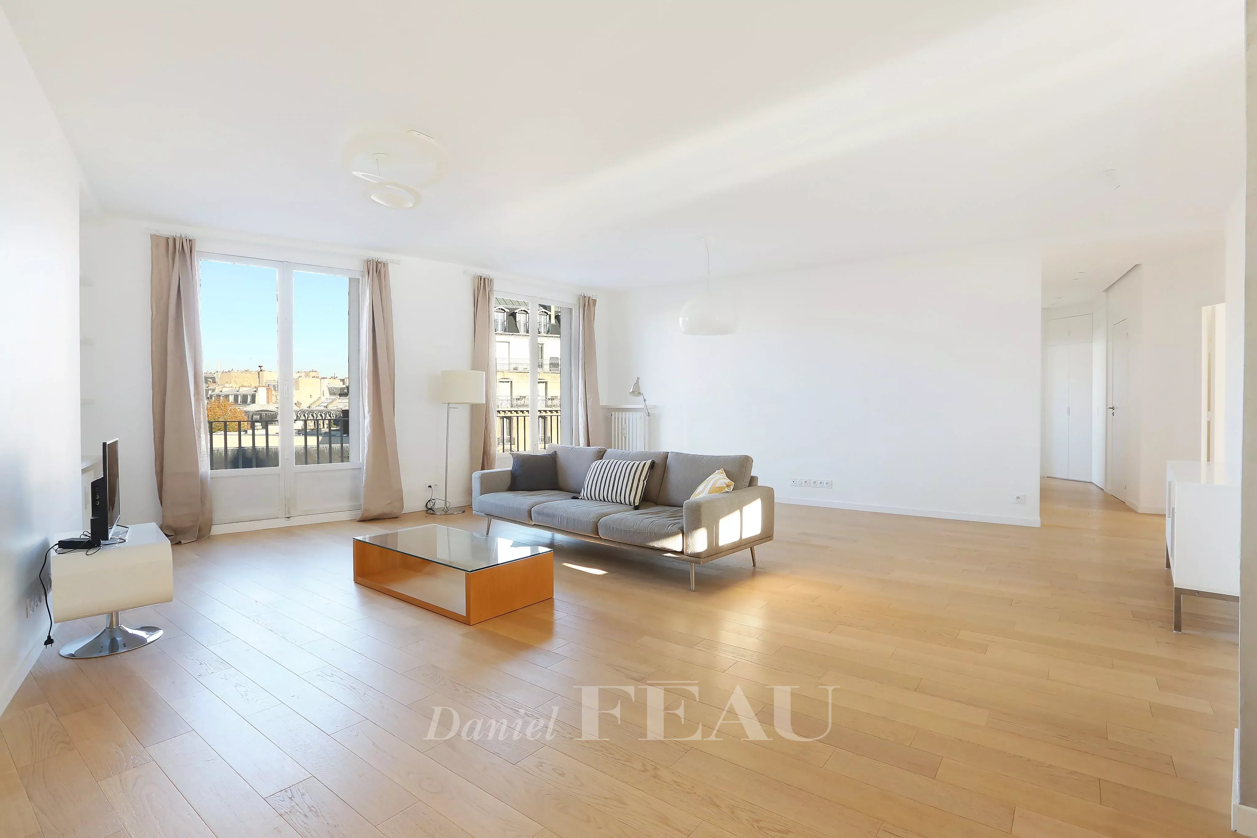 Salon Parquet Fenêtres coulissantes