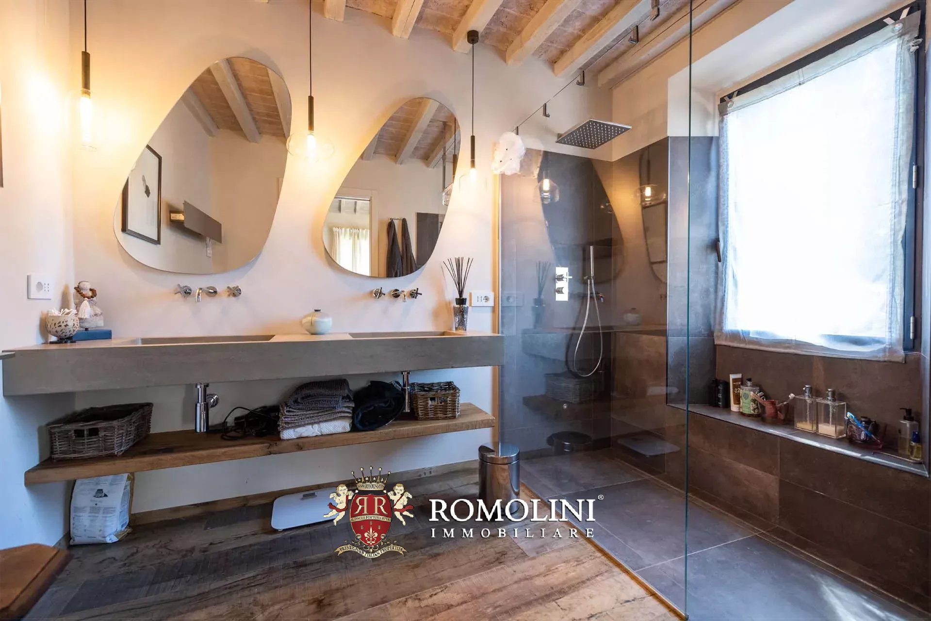 5 Bedroom Villa/Townhouse's Image 28