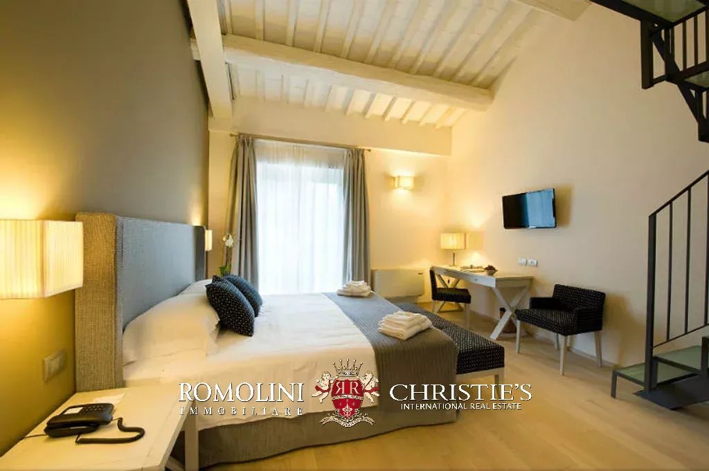 52 Bedroom Villa/Townhouse's Image 42