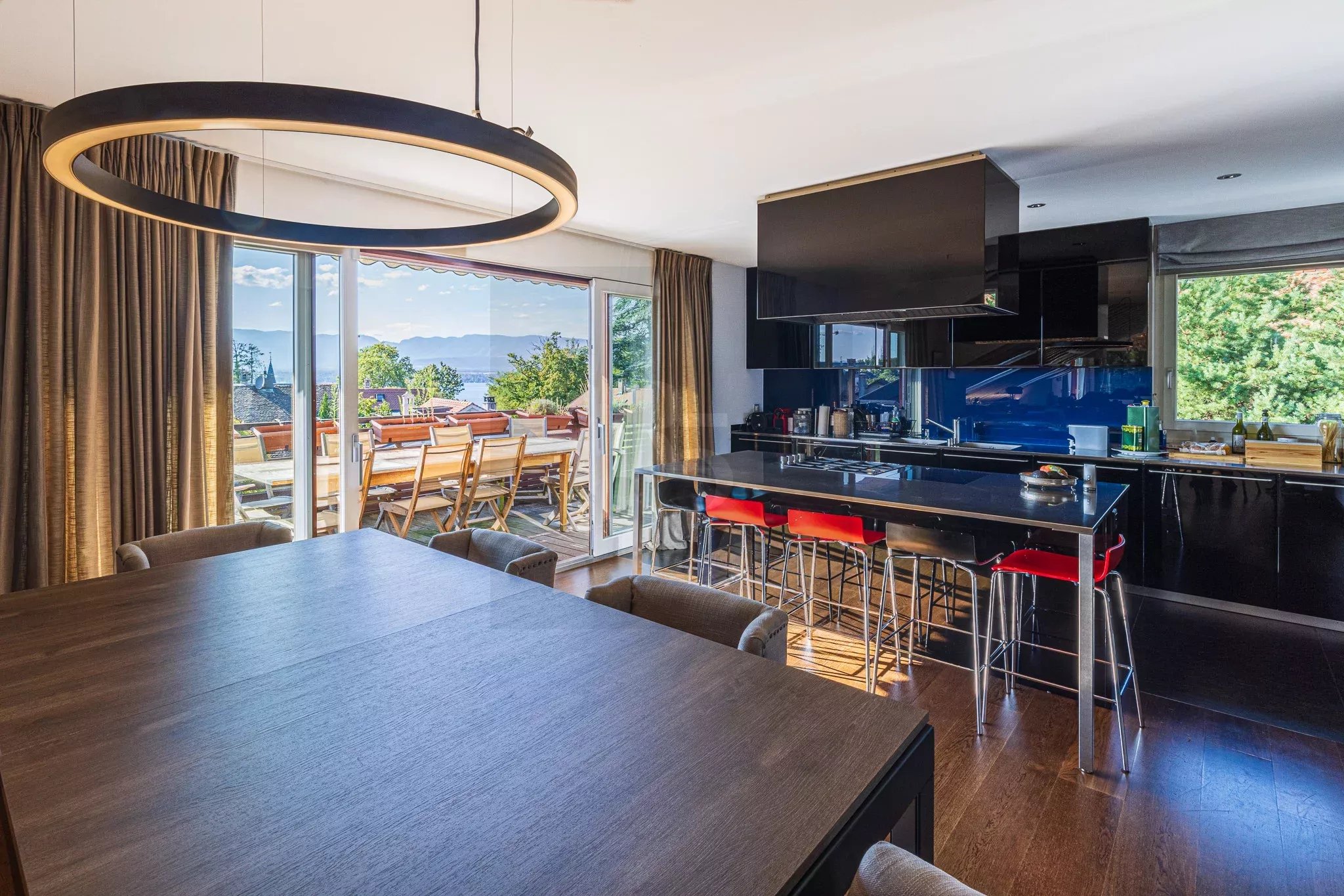 Magnificent attic with lake and Jura views — photo 3