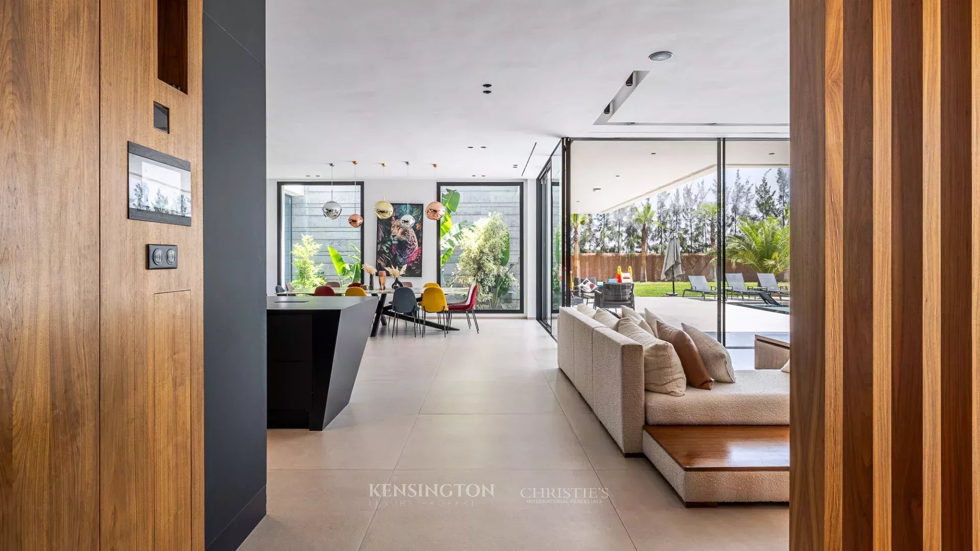 8 Bedroom Villa/Townhouse's Image 61