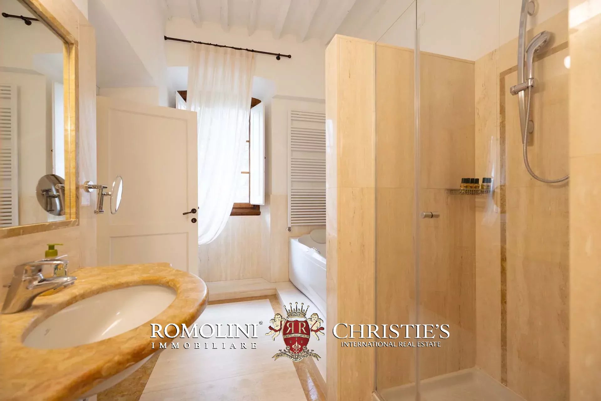 37 Bedroom Villa/Townhouse's Image 52