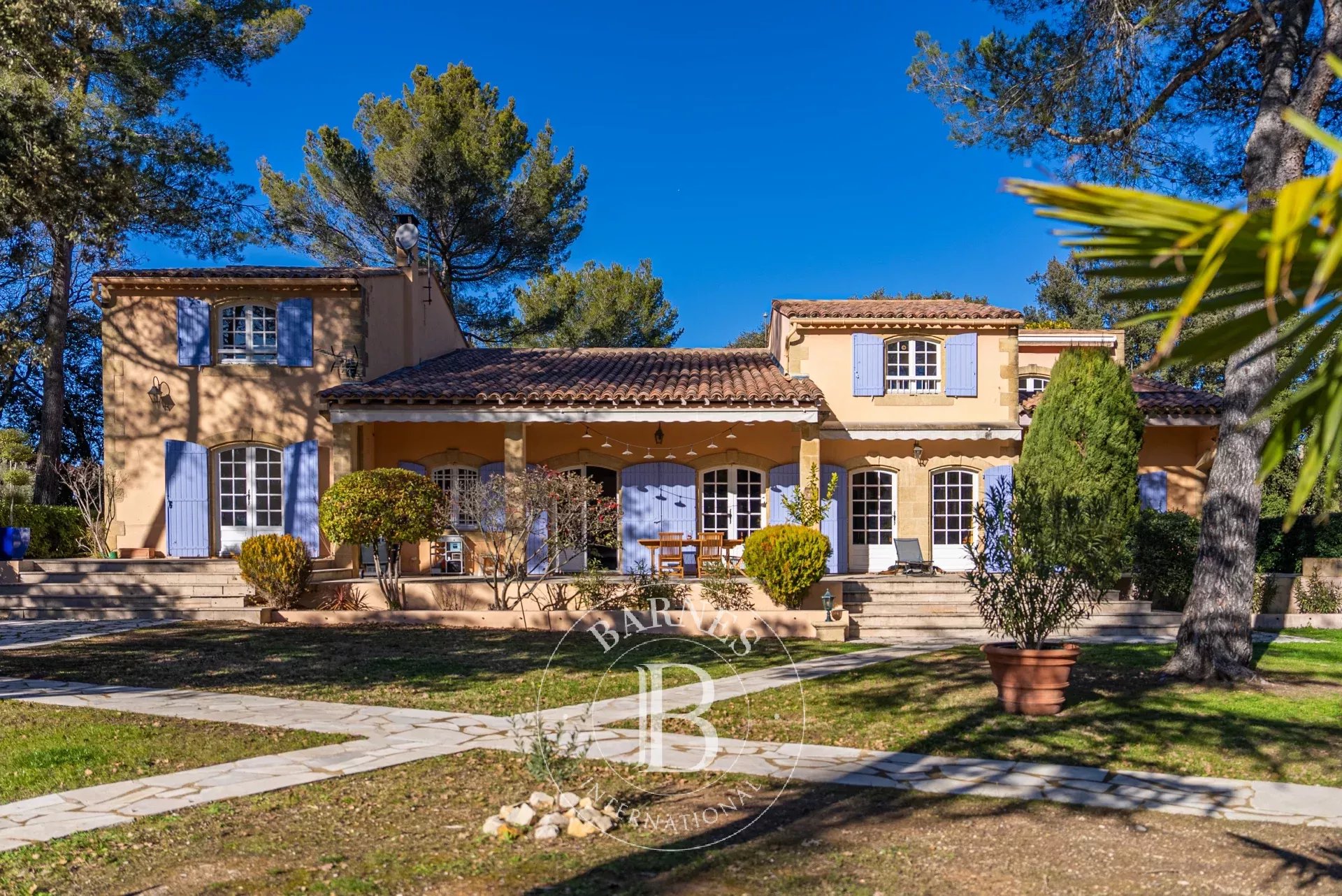 EXCLUSIVE - LA BASTIDE DE JOURDANS - HOUSE 376M² - 6 BEDROOMS - GARDEN 6300M² - POOL - TENNIS - picture 15