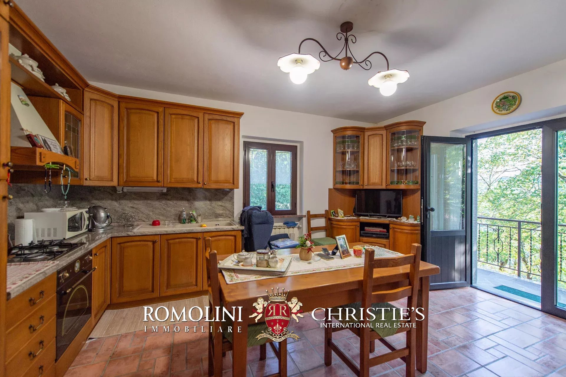7 Bedroom Villa/Townhouse's Image 34