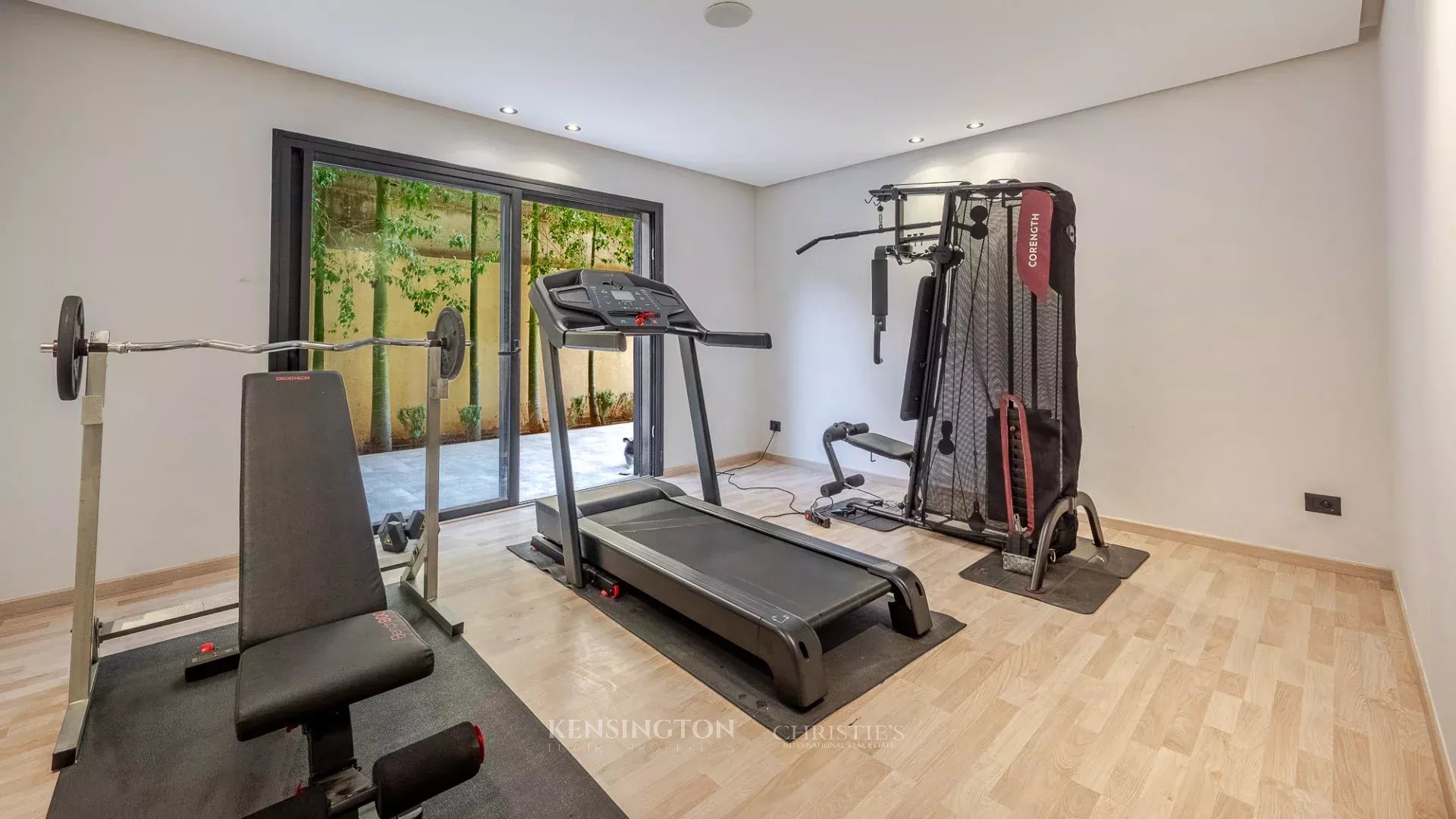 5 Bedroom Villa/Townhouse's Image 47
