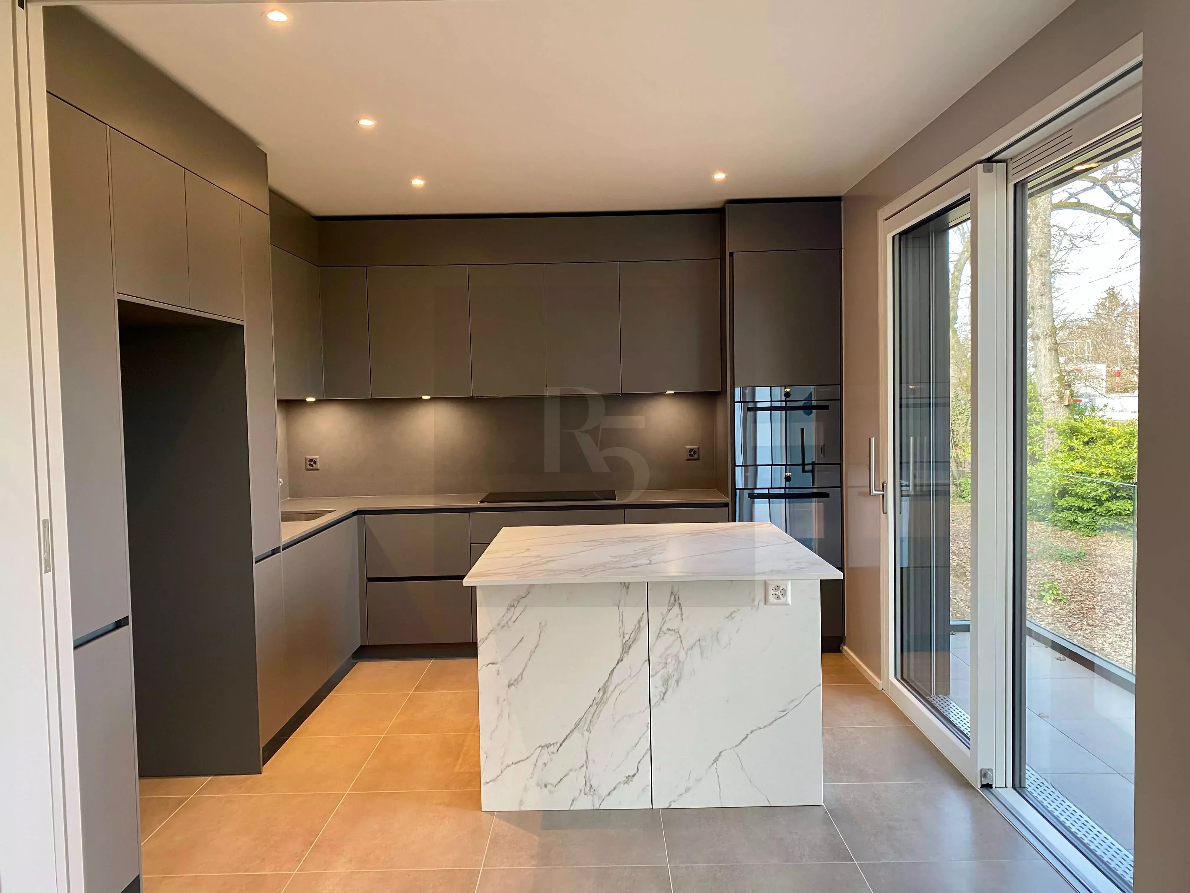 New apartment in Chêne-Bougeries — photo 1