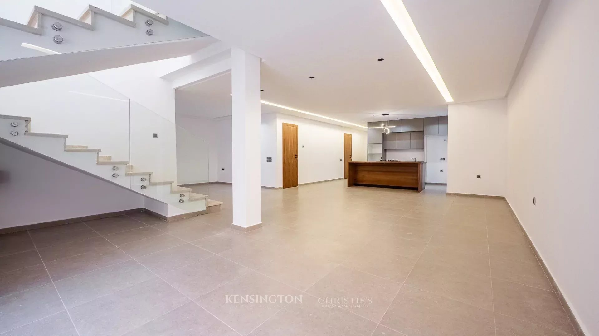 5 Bedroom Villa/Townhouse's Image 18