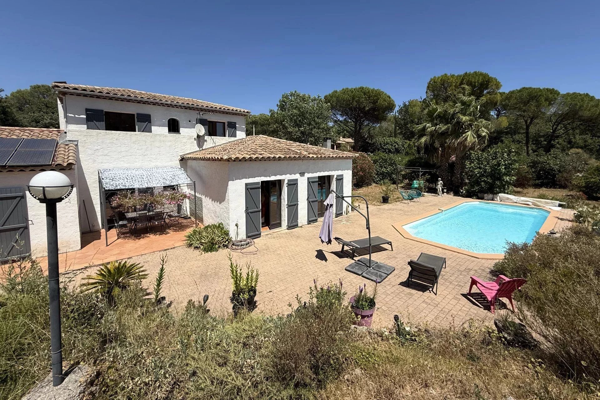 Spacious villa with pool - Fayence