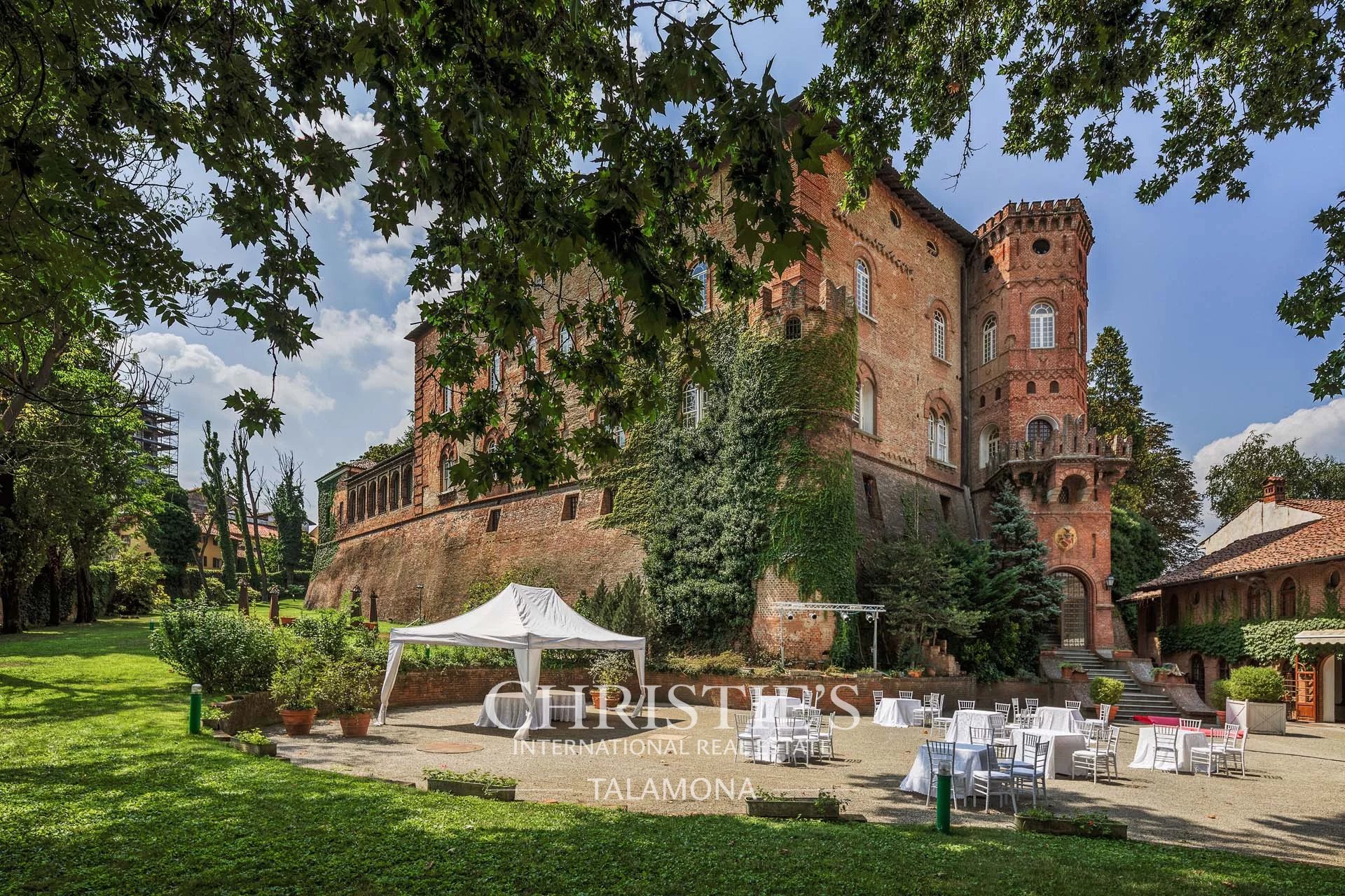 Vendita Hotel Oviglio