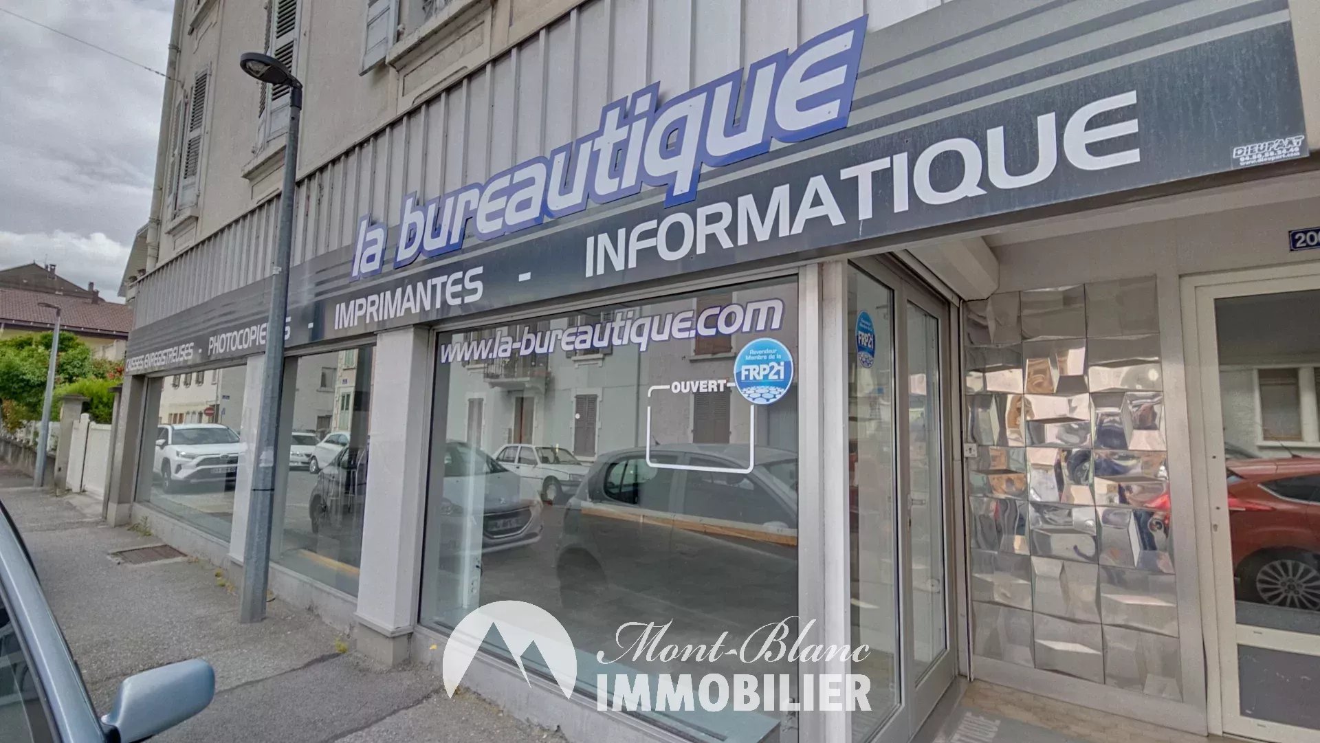 Local commercial - local professionnel centre ville Sallanches