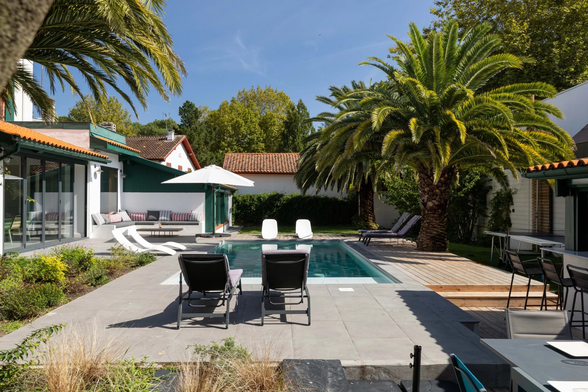 ÉMERAUDE - Superb 6 bedroom house with swimming pool, ping pong, sauna 5min from the beach of Biarritz - picture 2