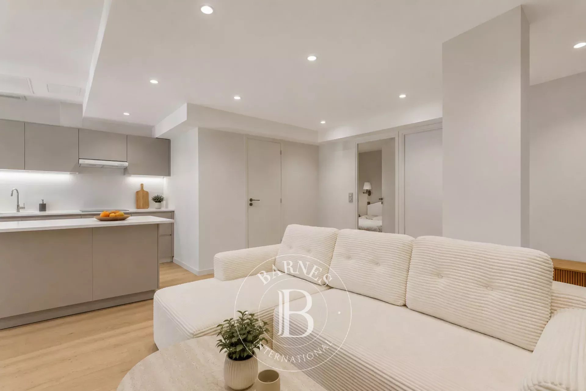 Appartement Saint-Tropez  -  ref 86694539 (picture 1)