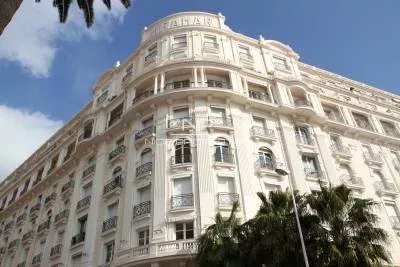 CROISETTE, APPARTEMENT 93 M² , TERRASSE