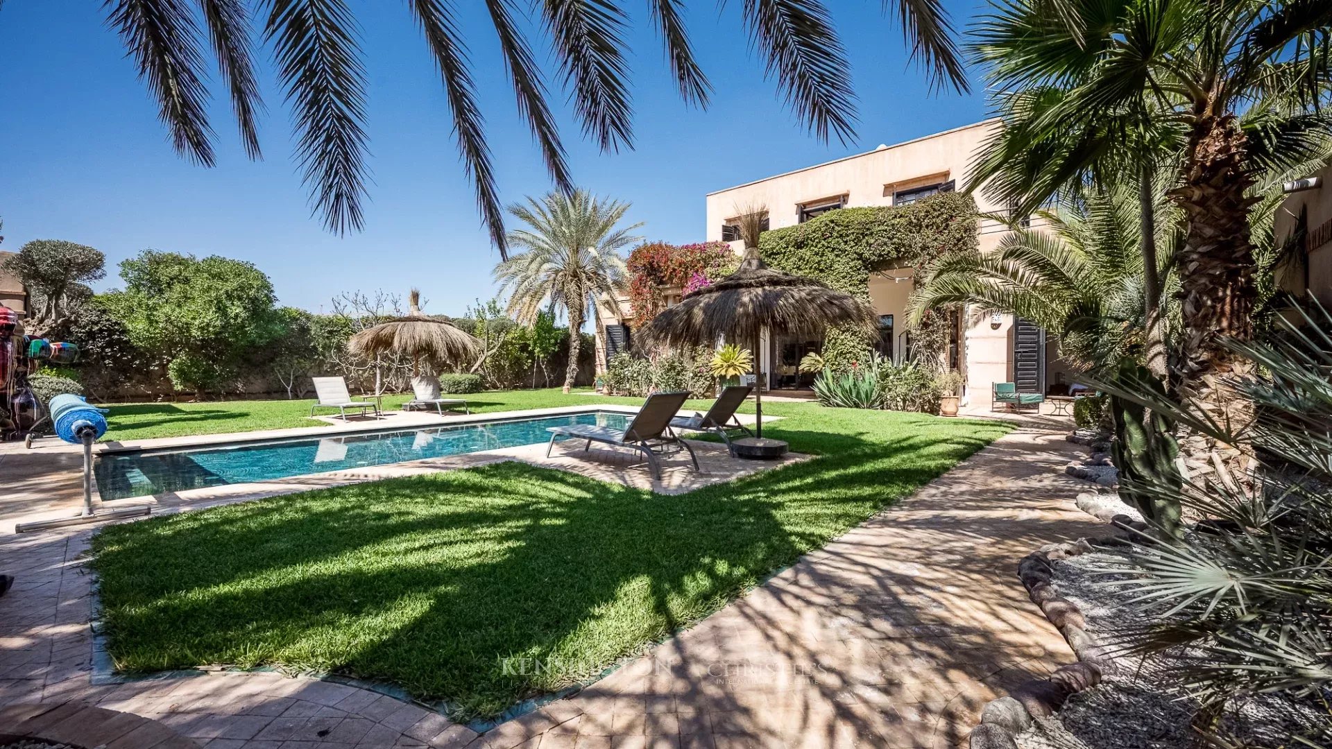 4 Bedroom Villa/Townhouse's Image 10