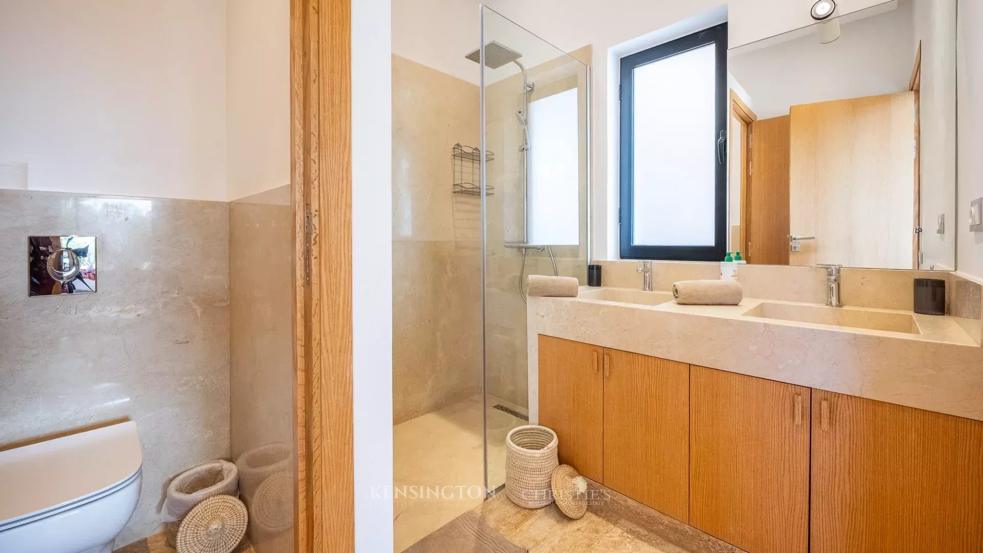 6 Bedroom Villa/Townhouse's Image 33