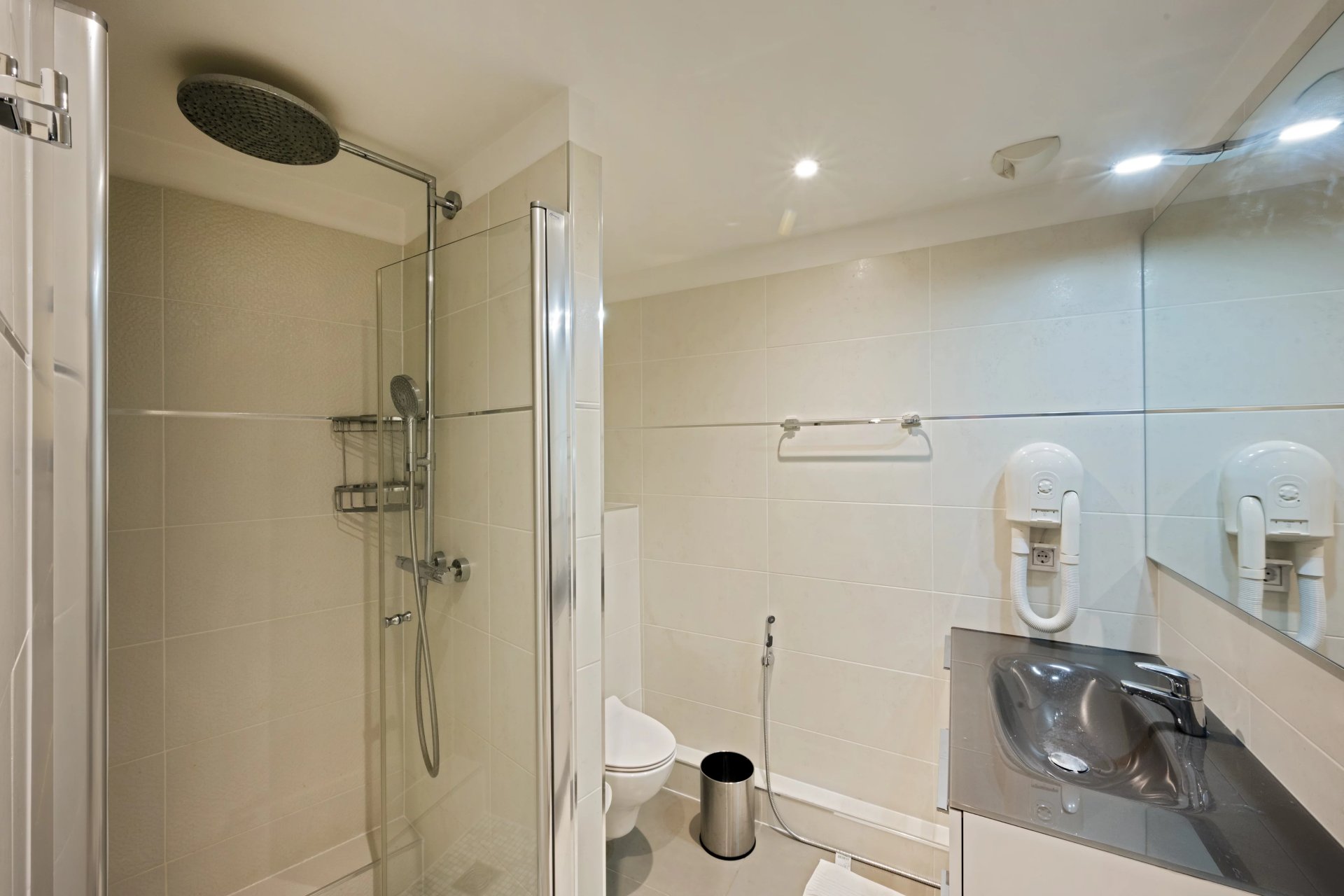 4 Bedroom Apartment/Flat's Image 16