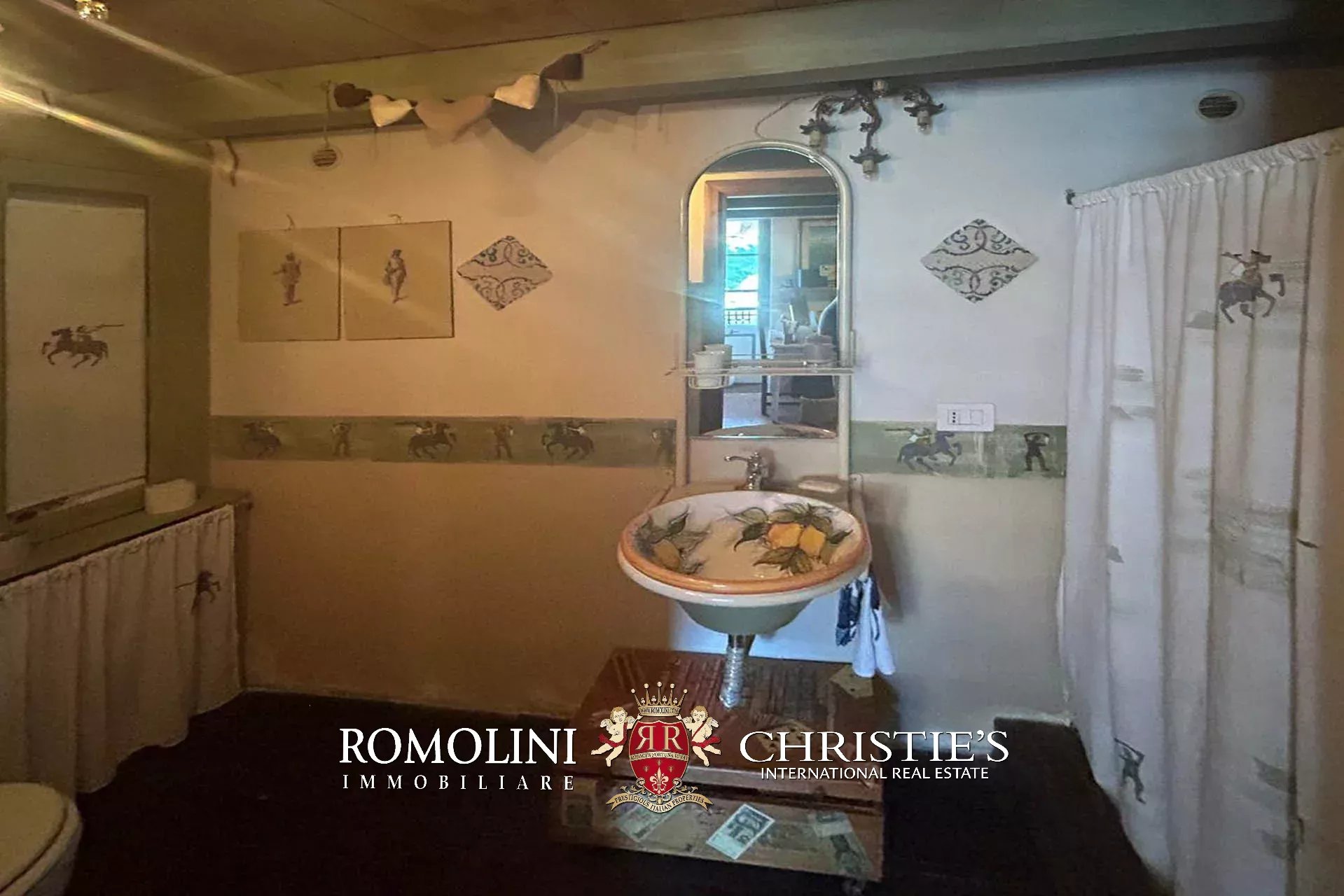 4 Bedroom Villa/Townhouse's Image 23