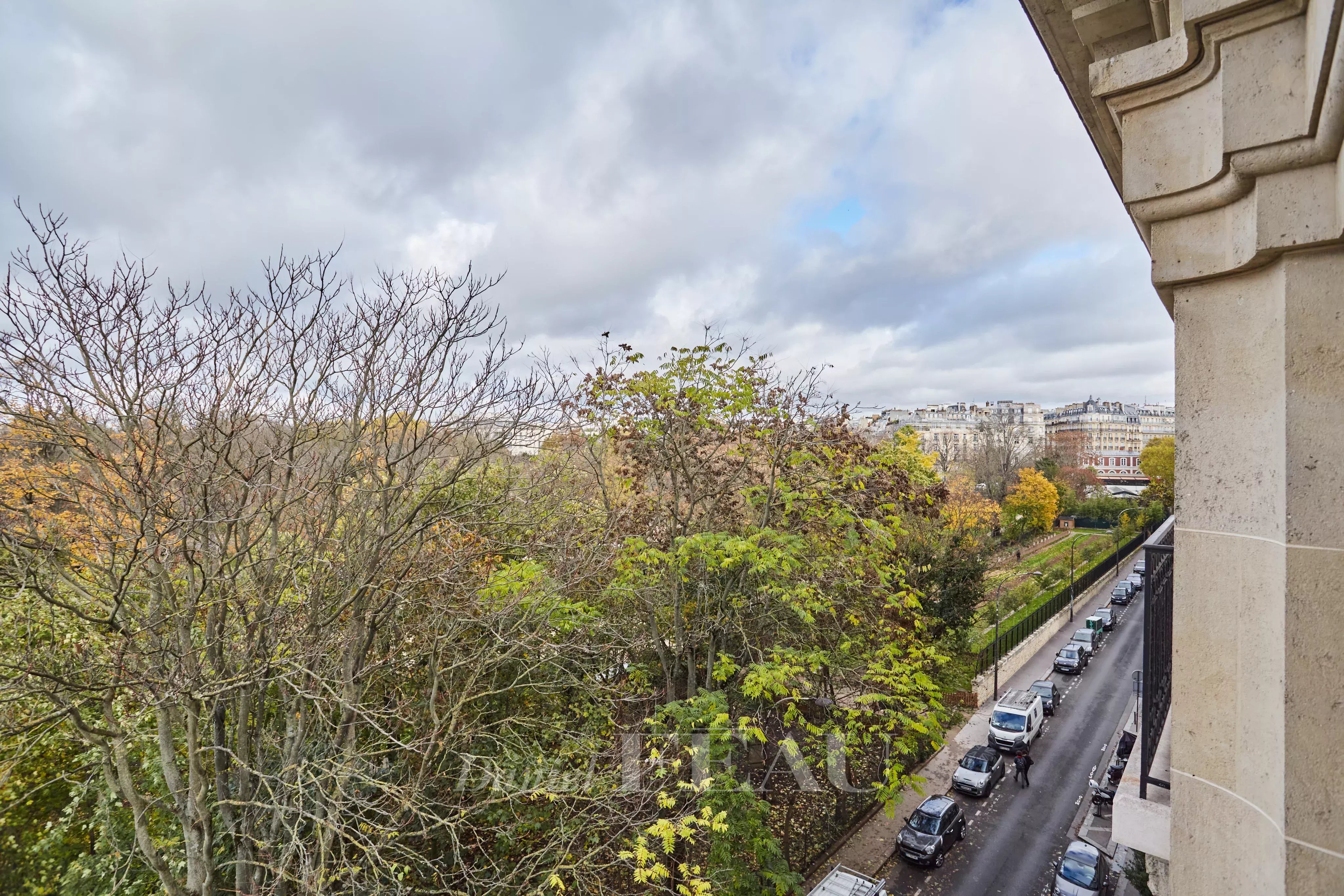 Sale Apartment Paris 16th