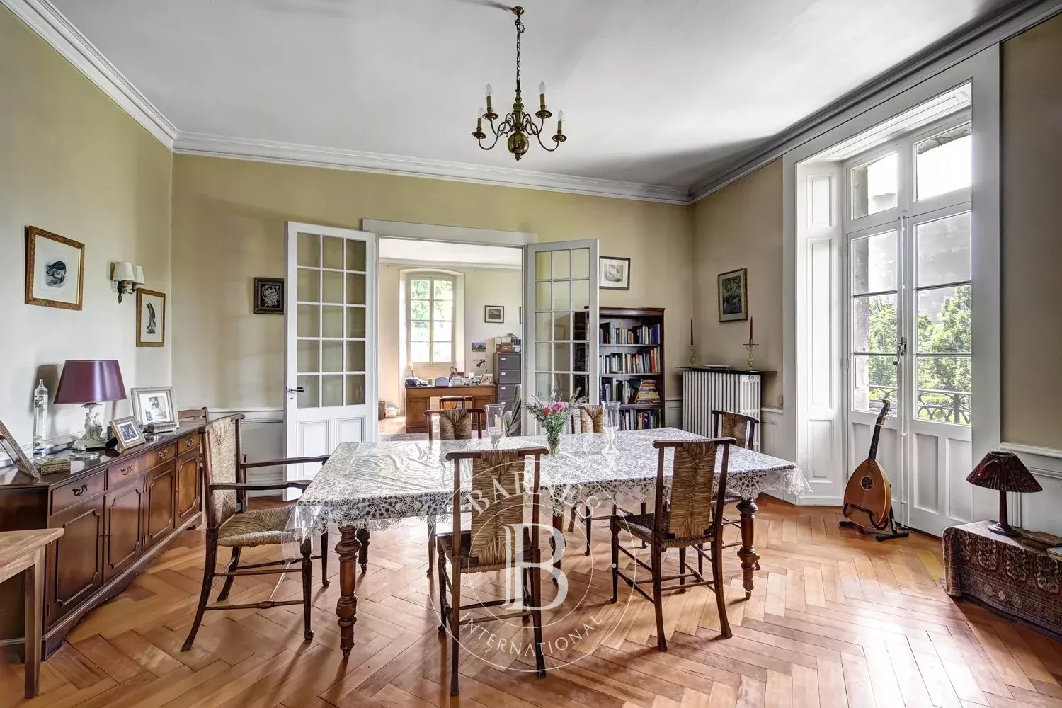 Saray Bonneville - picture 6