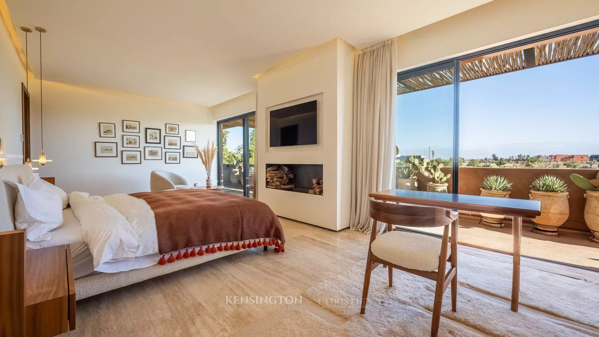 6 Bedroom Villa/Townhouse's Image 25