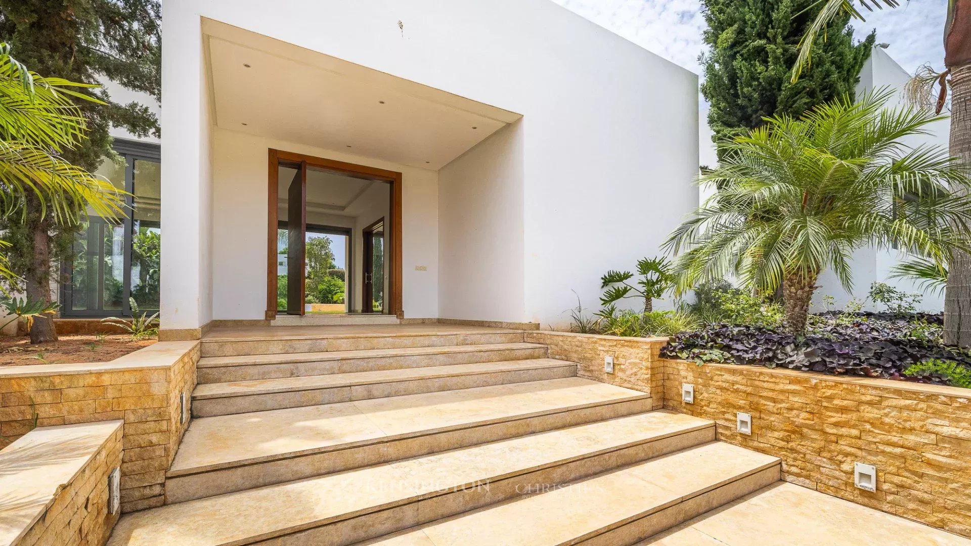4 Bedroom Villa/Townhouse's Image 12