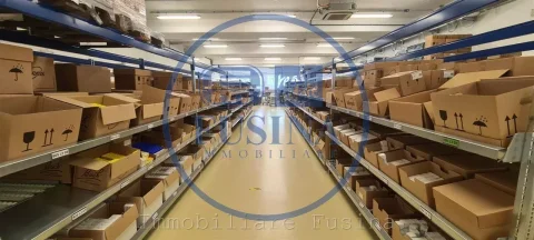 Magazzino---Capannone-in-vendita---Egna-9