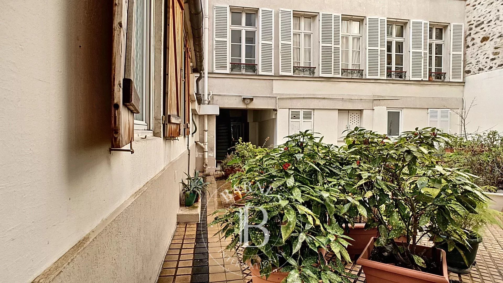 Daire Paris 9ème - picture 8