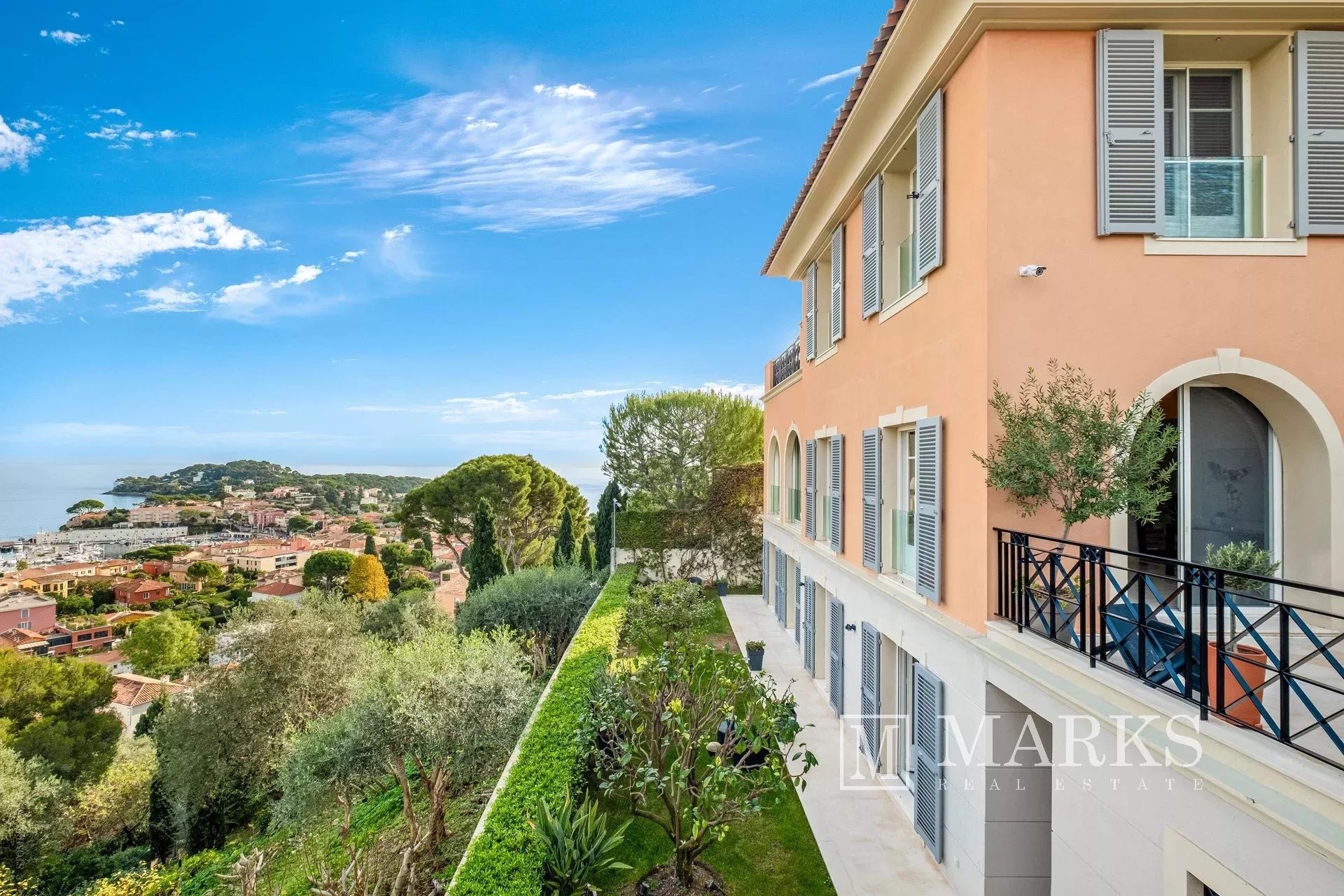 Agence immobilière de 