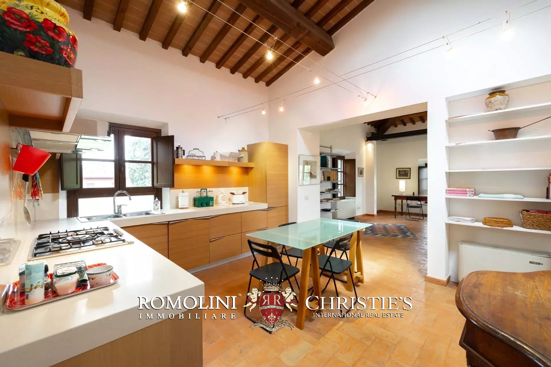 37 Bedroom Villa/Townhouse's Image 101