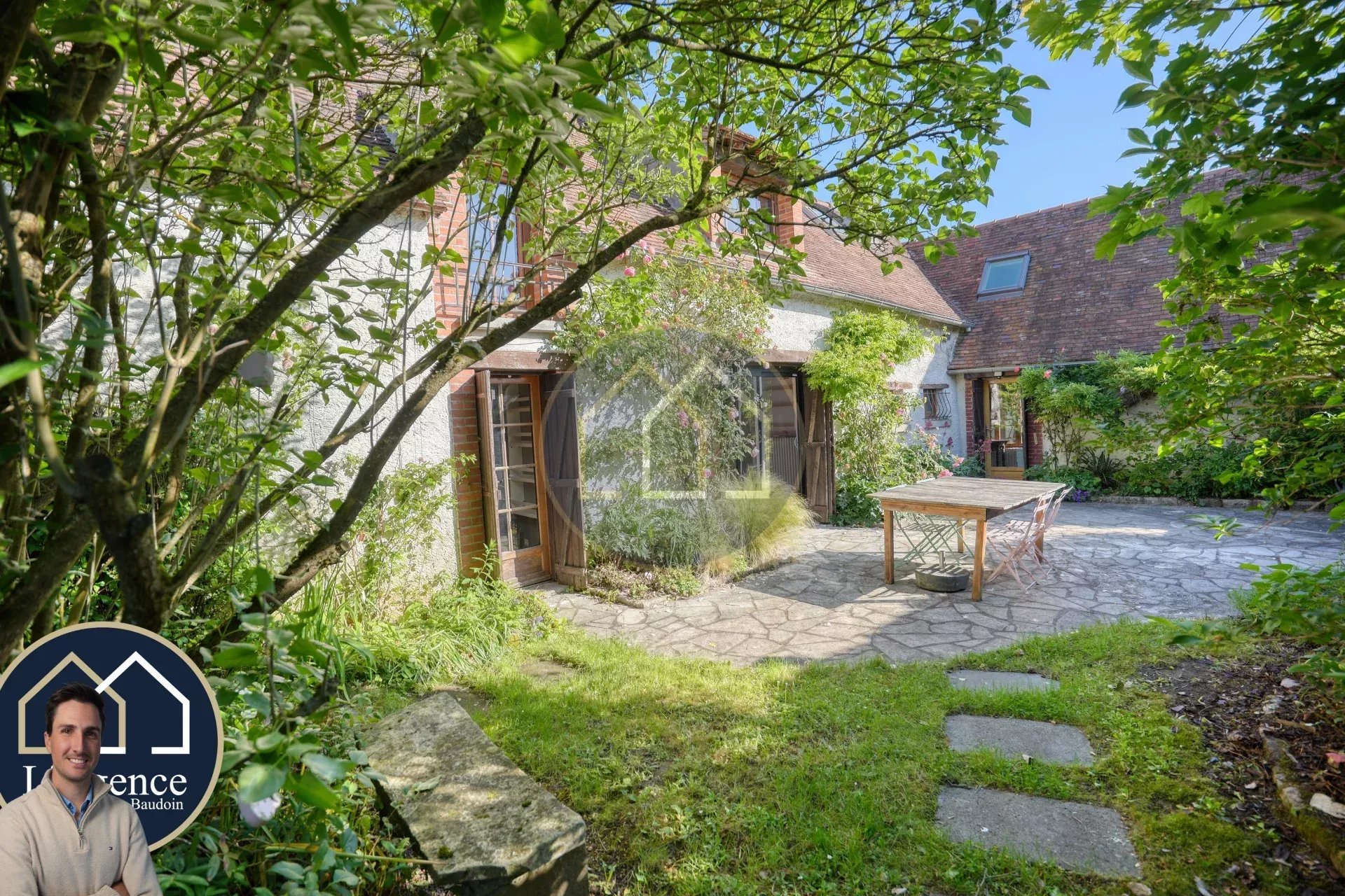 MAISON DE CHARME DE 130 M² - 4 CHAMBRES - TERRAIN 778 M²