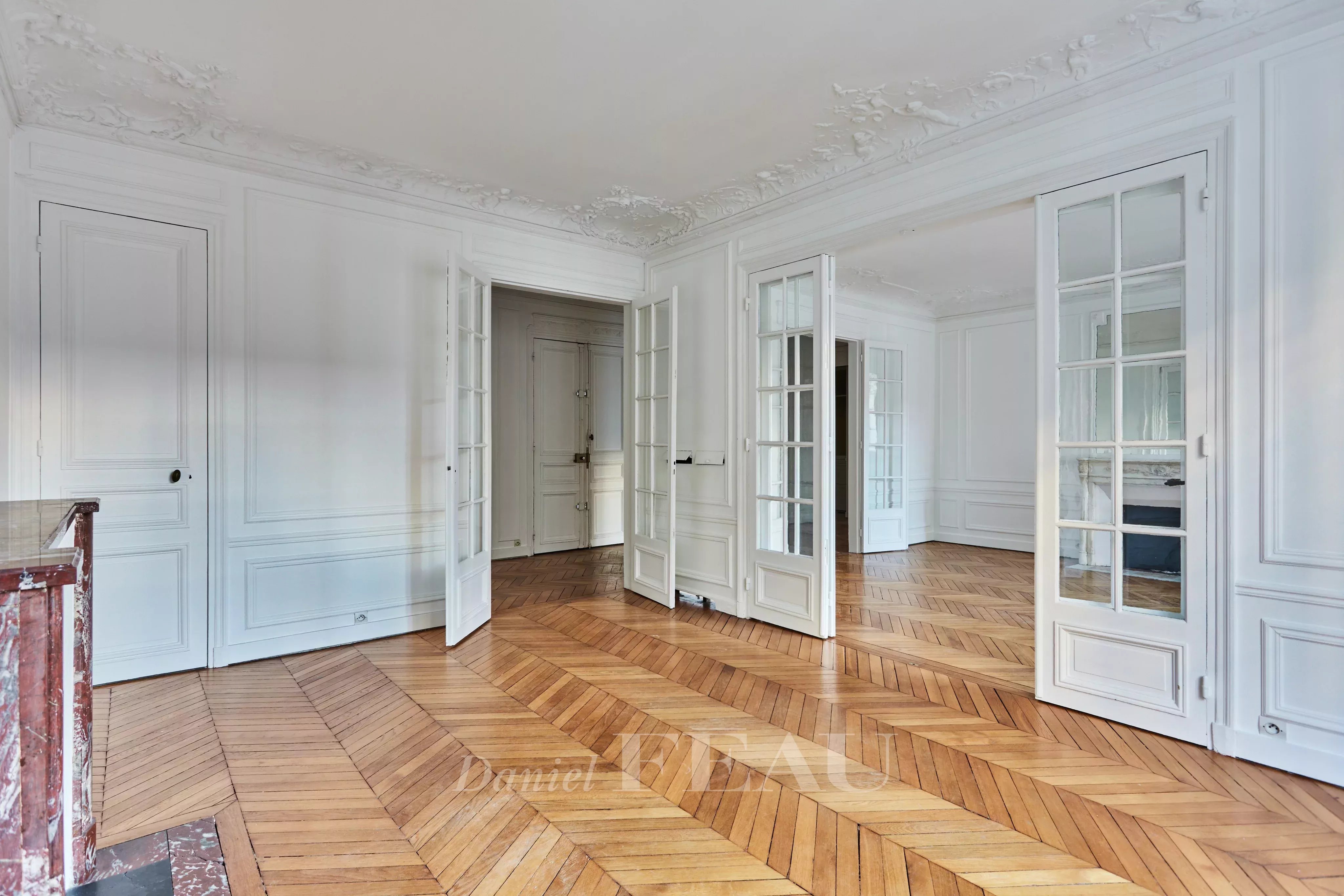 Sale Apartment Paris 7th