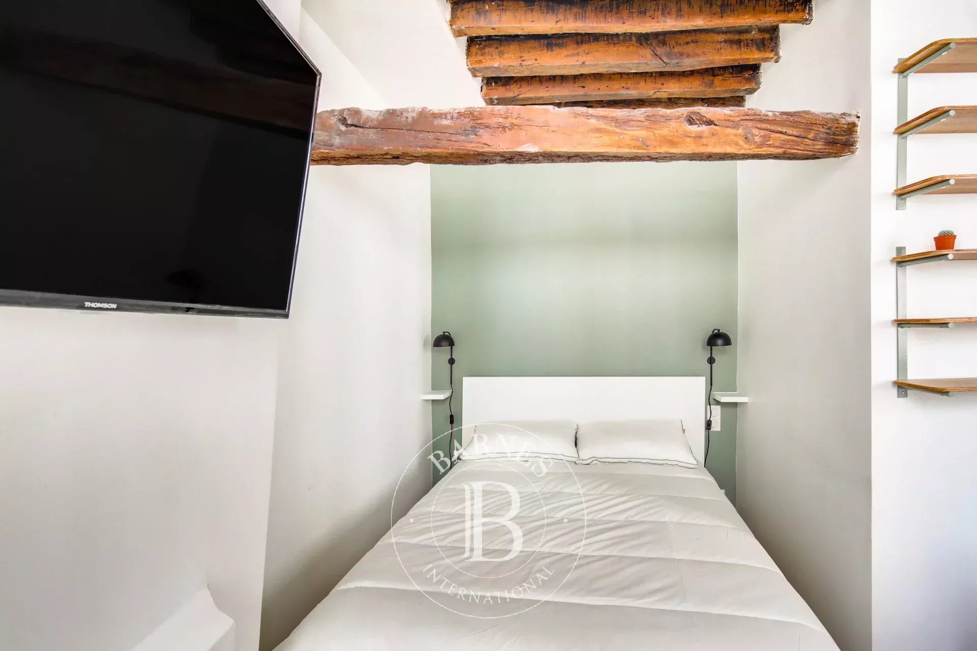 Daire Paris 4ème - picture 5