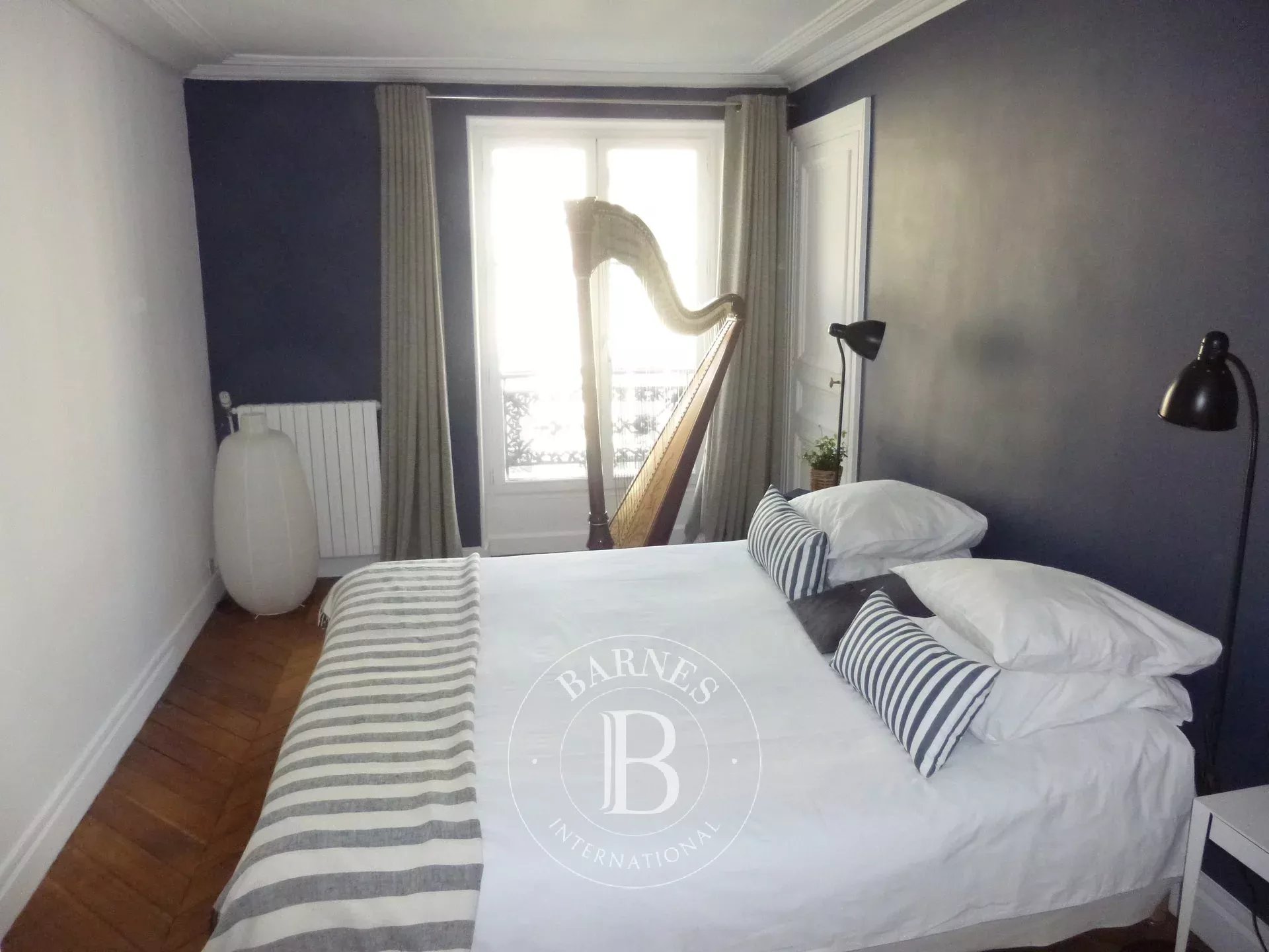 Daire Paris 3ème - picture 5