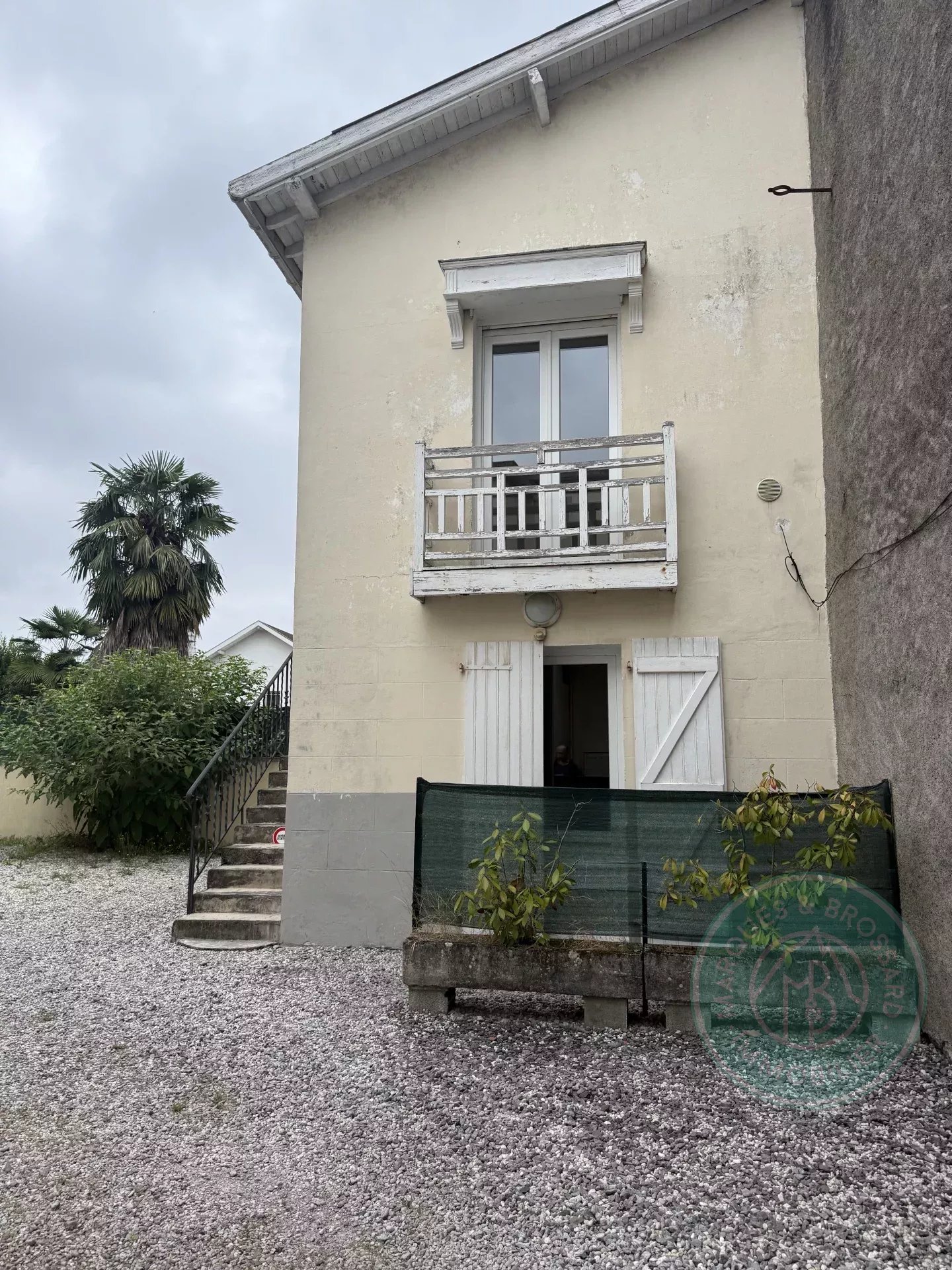 Agence immobilière de 